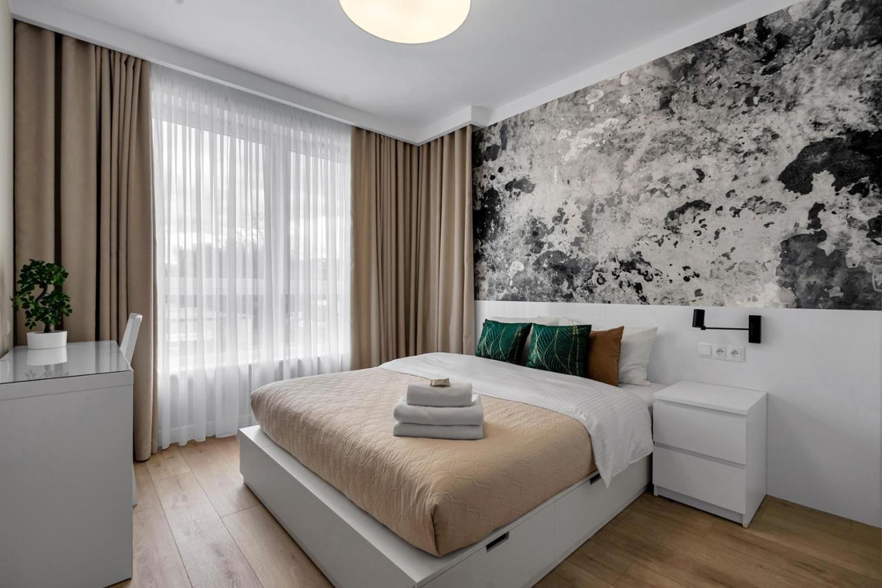 Lotnisko Chopina Modern Apartment Варшава Экстерьер фото
