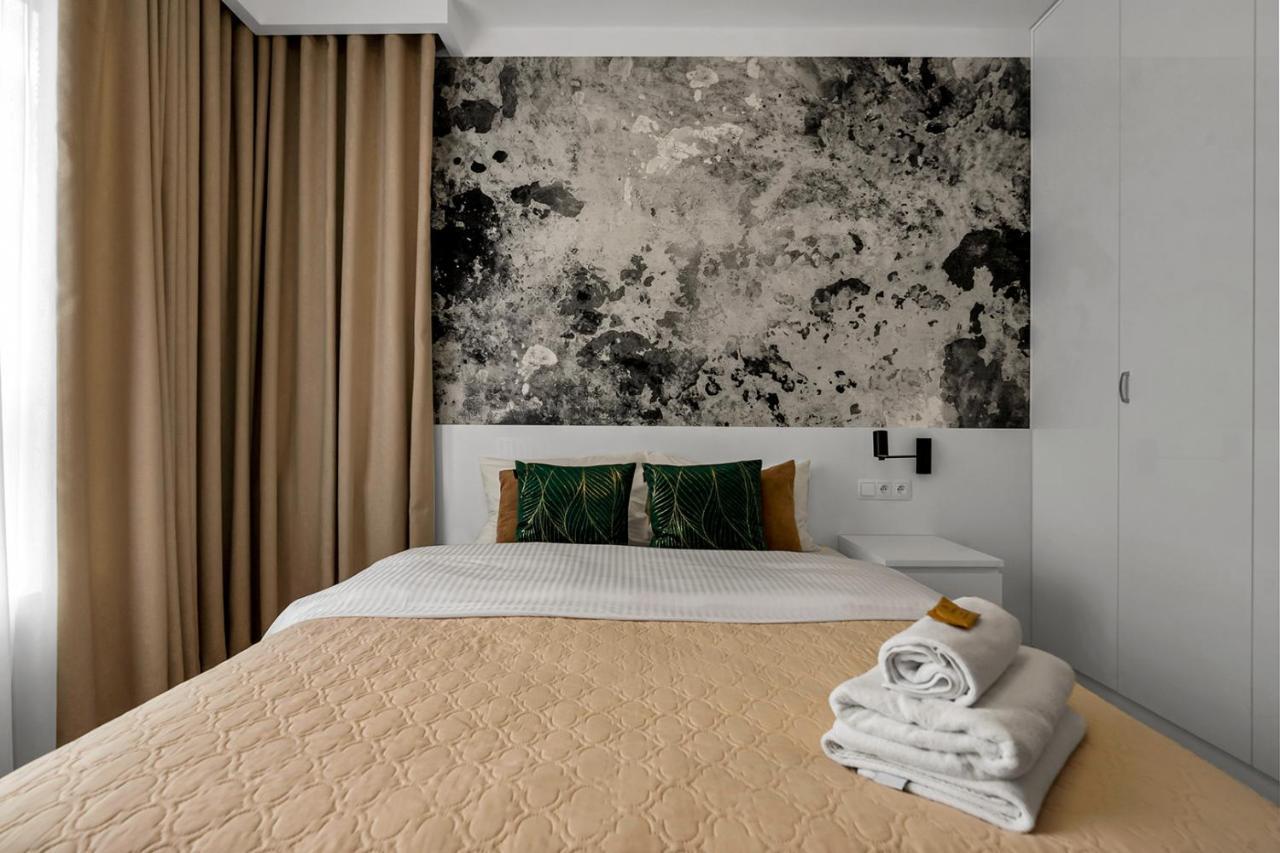 Lotnisko Chopina Modern Apartment Варшава Экстерьер фото